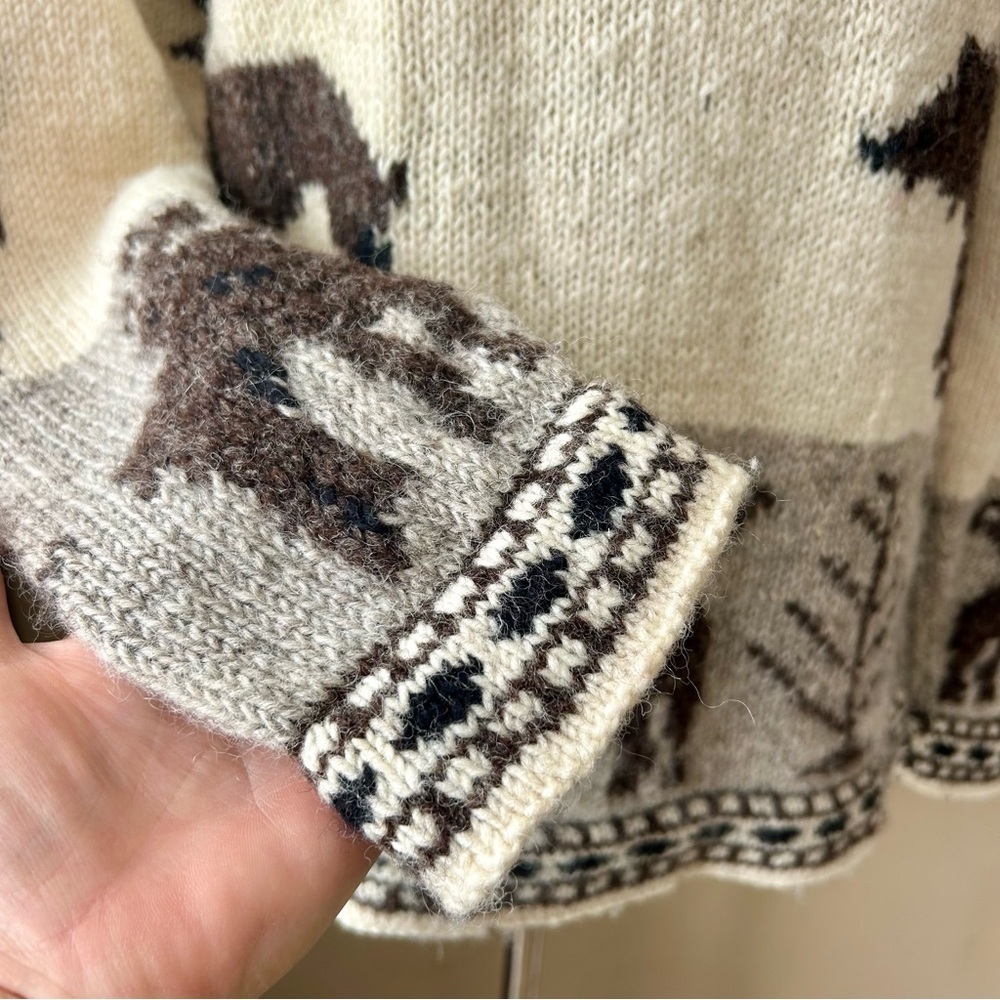 Motif Vintage 90s Wool Intarsia Moose Bear Chunky Knit Intarsia Sweater Size M - Picture 4 of 15